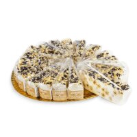Torrone-Tortenstück mit Haselnüssen und...